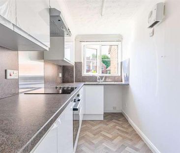 Shirlea View, Battle, TN33 - Photo 6