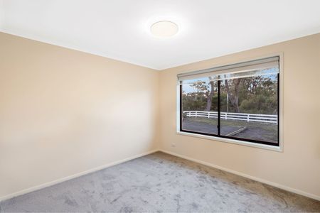 Stunning family home on 20,000m2 of land - Photo 4