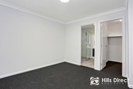 Near New Family Home - Steps from the New Box Hill Public School - Photo 2