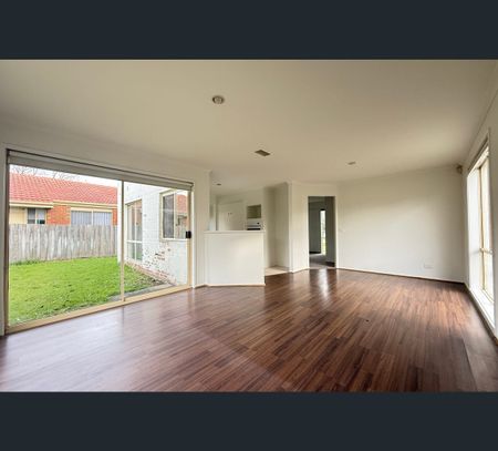 8 Yarra Links Way, Bentleigh East, Vic 3165 - Photo 4