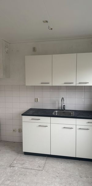 Volledig gerenoveerde hoekwoning beschikbaar! - Foto 1