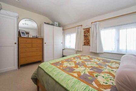 Railway Cottages, Tring, HP23 - Photo 2