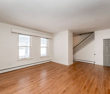 For Lease - 145 Front Street Unit# Unit A, Bracebridge, Ontario - Photo 2