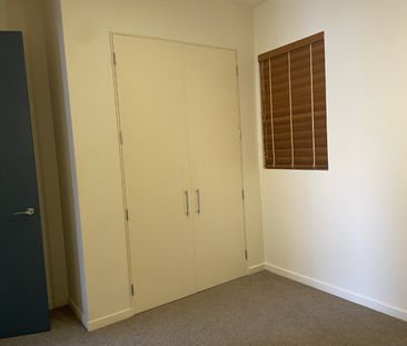 Secure Central City Living with a Carpark - Photo 4