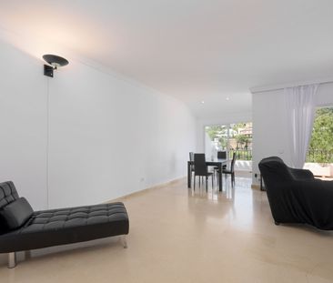 Townhouse in Benahavís - Photo 4