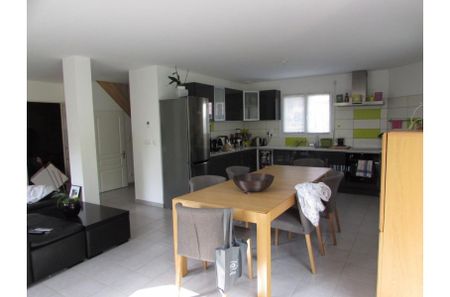 Maison - LUCINGES - 112m² - 4 chambres - Photo 5