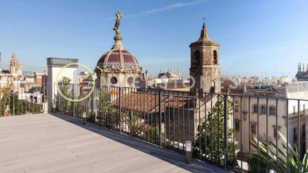 2 bedroom luxury penthouse for rent in Barcelona, Spain - Photo 3