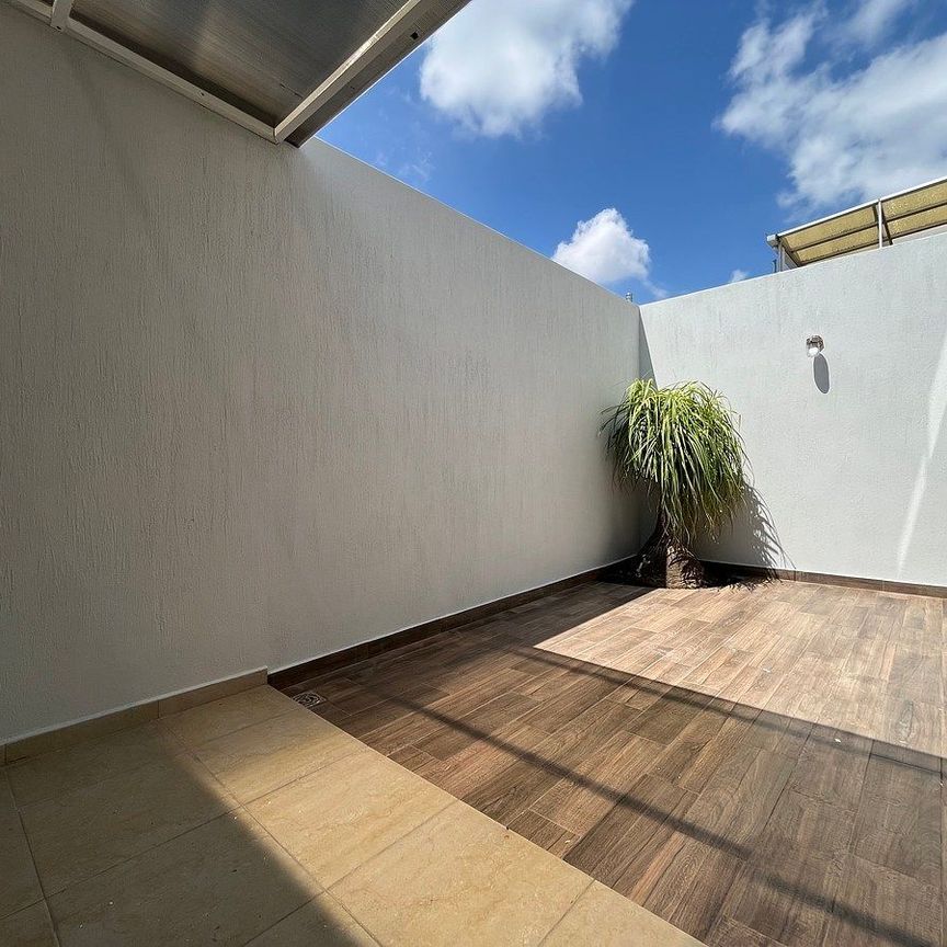 Casa en Renta en Valdepeñas - Photo 1