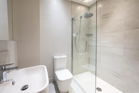 1 Bed Flat - Photo 4