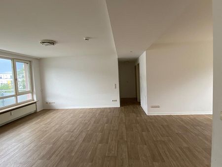 Lincoln Siedlung: großzügige, familienfreundliche 4-Zimmerwohnung mit Einbauküche und Balkon - Photo 2