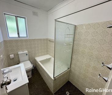 Two Bedroom Unit in Hillcrest - Partly Furnished - Photo 6