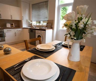 3 bedroom apartment to rent - Photo 4