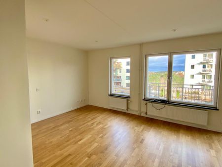 Hjulstavägen, Spånga - Photo 3