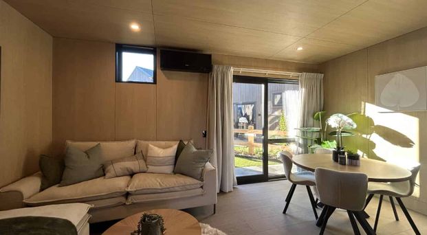 Central Frankton Townhouse - Photo 1