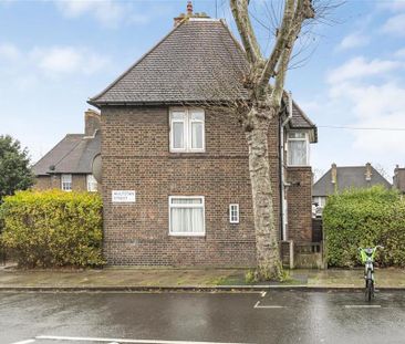 3 bedroom end of terrace house to rent - Photo 3