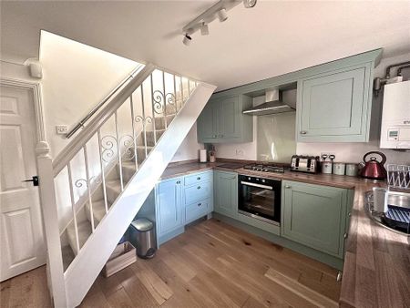 2 bedroom terraced house to rent - Photo 2