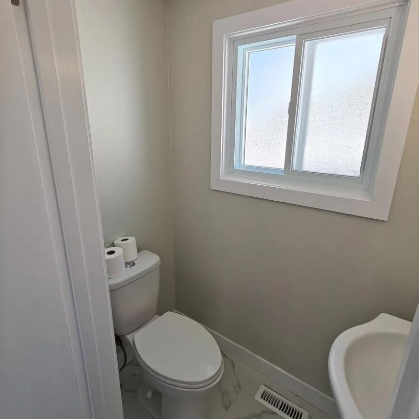 681 GALLOWAY CRESCENT - Photo 1