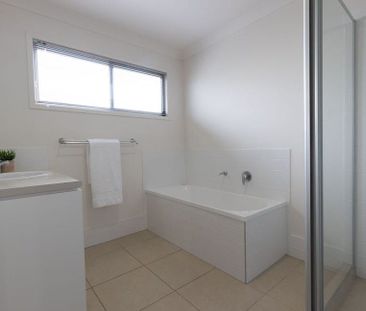 3 Bedroom Townhouse in Prime Location - Photo 6