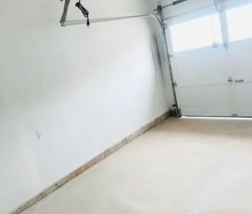 Condo Townhouse For Lease | W9244379 - Photo 4