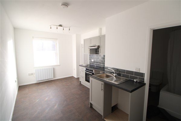 High Street, Wivenhoe, Colchester - Photo 1