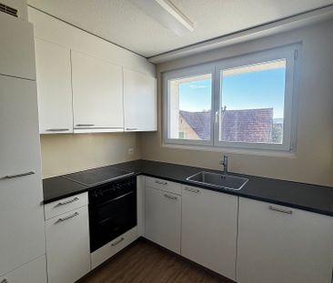 Schöne, helle Wohnung im Herzen von Gränichen - Foto 2