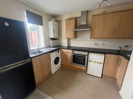 1 bedroom ground floor flat to rent - Photo 1