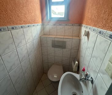 S-Wangen: Großzügige 4-Zi.-Whg. * 96 qm Wfl. * TL-Bad * gute Lage *... - Photo 4