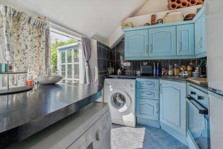 2 bedroom terraced house to rent - Photo 5