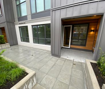 Green on Queensbury - 2bedroom townhome w/ Air-Con! — 2 Bedroom - Photo 1