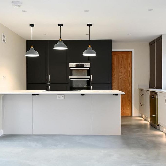 4 bedroom detached house to rent - Photo 1