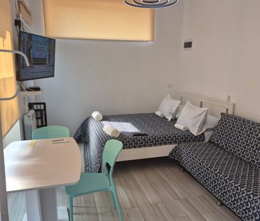 Ideal studenți, garsonieră de închiriat, AC, wi-fi, acces separat - Photo 3