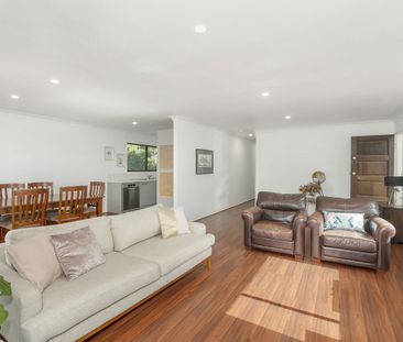 Beautifully Renovated Home in Prime Morningside Location - Photo 2