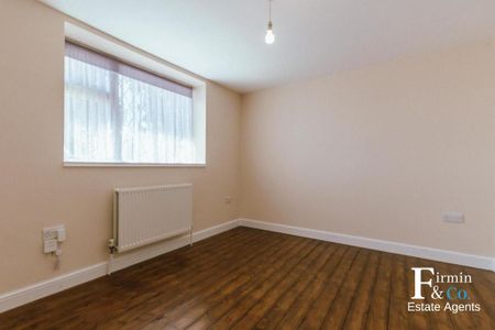 3 bedroom detached bungalow to rent - Photo 3