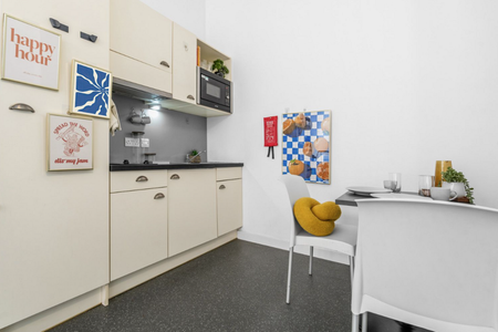 1 bedroom in a house share to rent - Photo 5