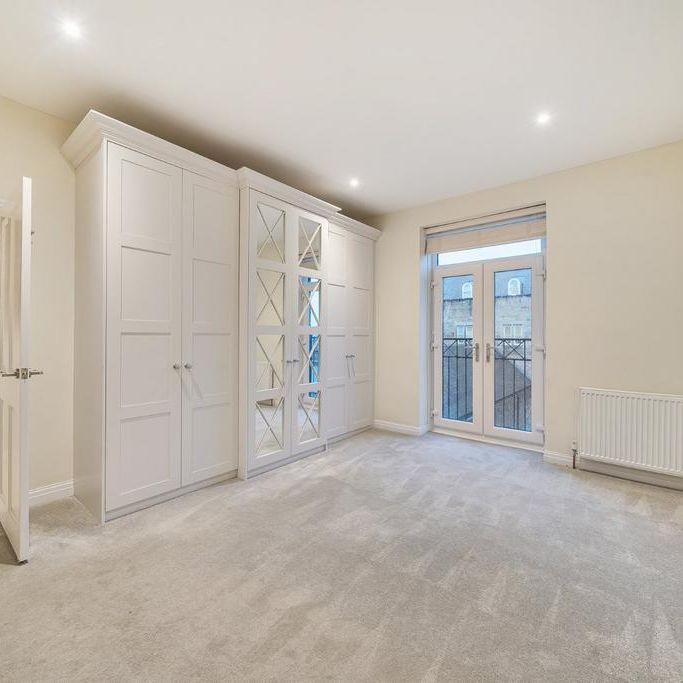 2 bedroom flat to rent - Photo 1