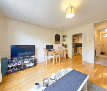 1 bedroom property to rent - Photo 2