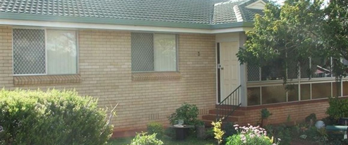 3 Wessex Street, 4350, Harristown Qld - Photo 1