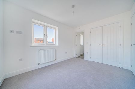 3 bedroom semi-detached house to rent - Photo 4