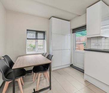 Crimsworth Road, London, SW8 - Photo 6