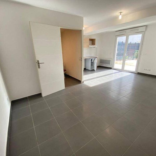 Location appartement récent 1 pièce 28.95 m² à Saint-Jean-de-Védas (34430) - Photo 1