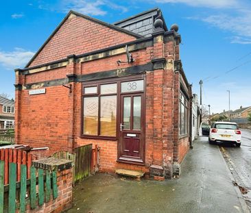 2 bedroom end of terrace house to rent - Photo 6