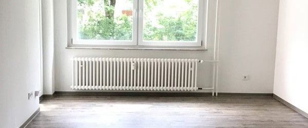 Willkommen zu Hause! 3-Zimmer Wohnung mit Balkon und Blick ins Grüne - Photo 1