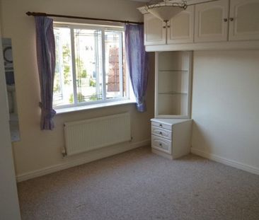 Baldwin Avenue, Bottesford, Scunthorpe - Photo 4