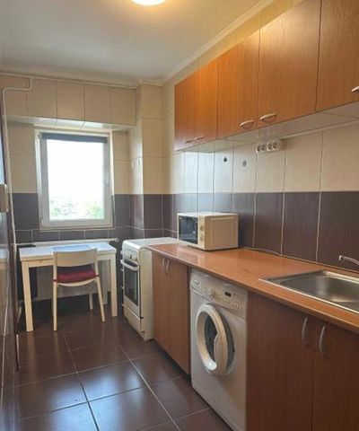 Muncii mieilor etaj 8 - Photo 4