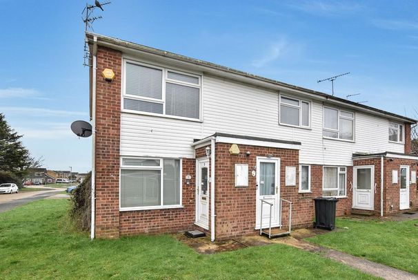 2 bedroom maisonette to rent - Photo 1