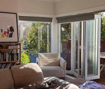 Spacious Living in the Heart of Karori - Photo 2
