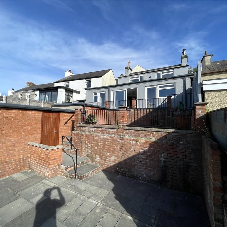 3 bedroom link detached house to rent - Photo 1