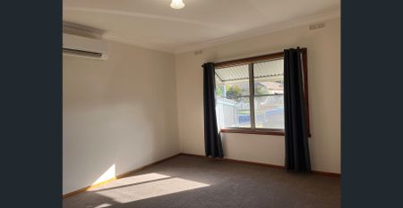 3 BEDROOM HOME SOUTHSIDE - Photo 3