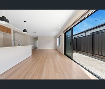 10 Frankel Road, Kalkallo, Vic 3064 - Photo 3