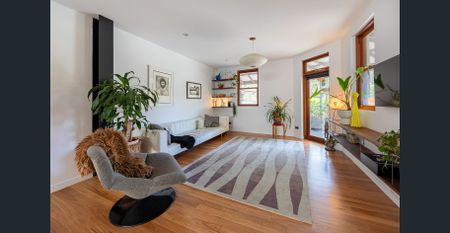 Waterloo House for Lease: 3BR, Courtyard, Garage, Pets Allowed, $1500/week - Photo 2